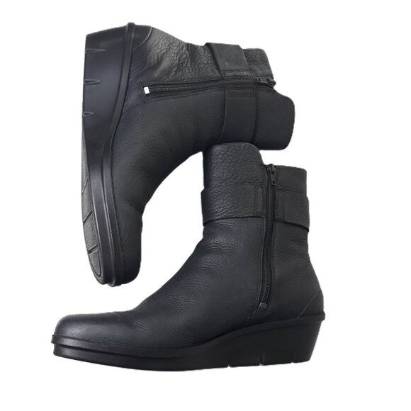 Ecco Skyler Hydromax Leather Black Moto Wedge Ankle Boot 40EU/9US - Picture 6 of 12